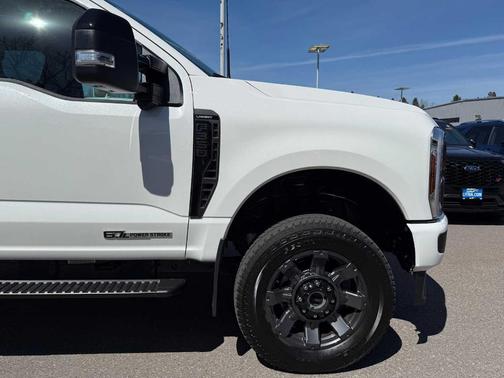 2024 Ford F-350 Lariat Super Duty