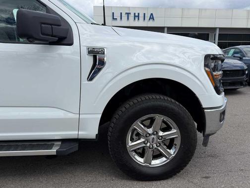 Oxford White 2024 Ford F-150 XLT
