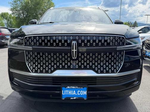Infinite Black Metallic 2025 Lincoln Navigator Reserve