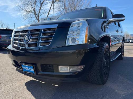 2012 Cadillac Escalade Luxury