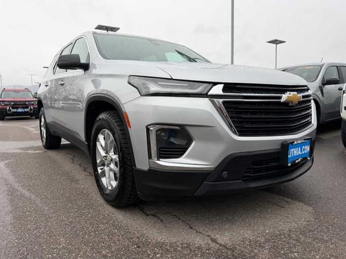 2022 Chevrolet Traverse LS
