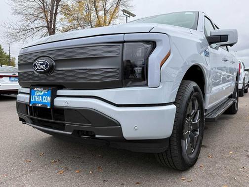 2025 Ford F-150 Lightning LARIAT