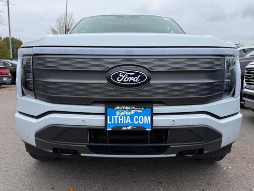 2025 Ford F-150 Lightning LARIAT