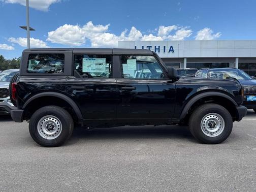 2025 Ford Bronco Base