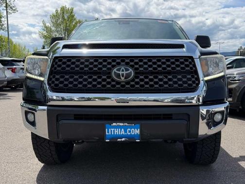 Midnight Black Metallic 2019 Toyota Tundra SR5