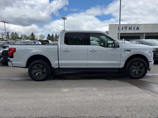 2025 Ford F-150 Lightning Flash