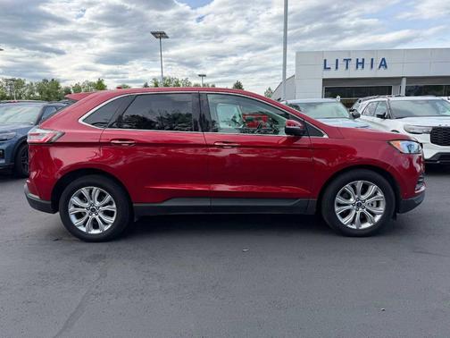 Rapid Red Metallic Tinted Clearcoat 2020 Ford Edge Titanium