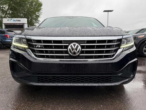 2021 Volkswagen Passat 2.0T R-Line