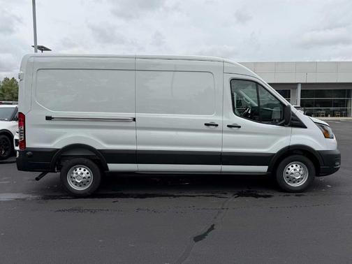 Oxford White 2026 Ford Transit-250 148 WB Medium Roof Cargo
