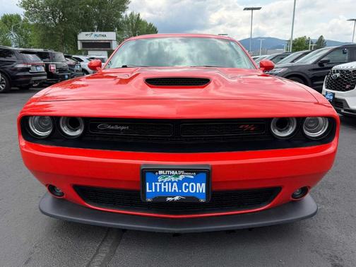 Go Mango! 2019 Dodge Challenger R/T Scat Pack