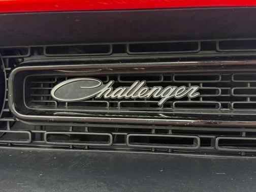 Go Mango! 2019 Dodge Challenger R/T Scat Pack