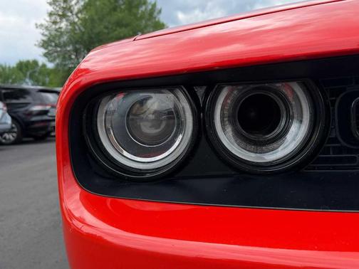 Go Mango! 2019 Dodge Challenger R/T Scat Pack