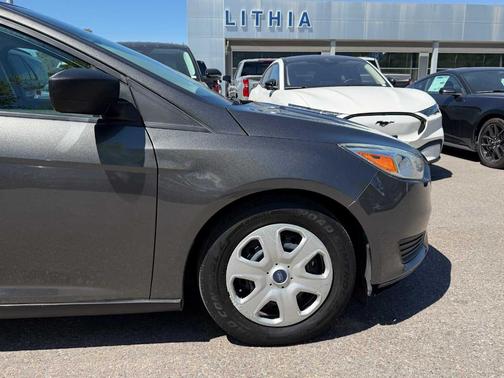 Magnetic 2015 Ford Focus S