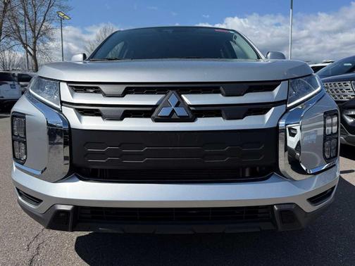 2024 Mitsubishi Outlander Sport ES