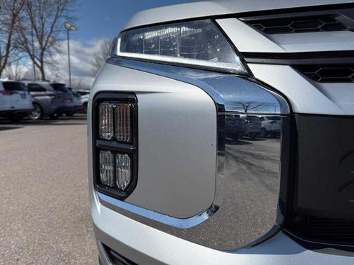 2024 Mitsubishi Outlander Sport ES