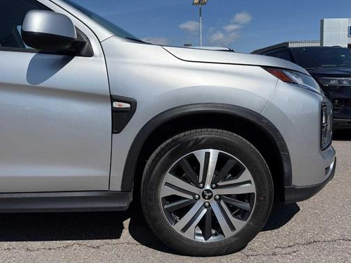 2024 Mitsubishi Outlander Sport ES