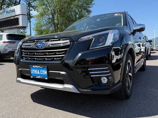 2023 Subaru Forester Touring