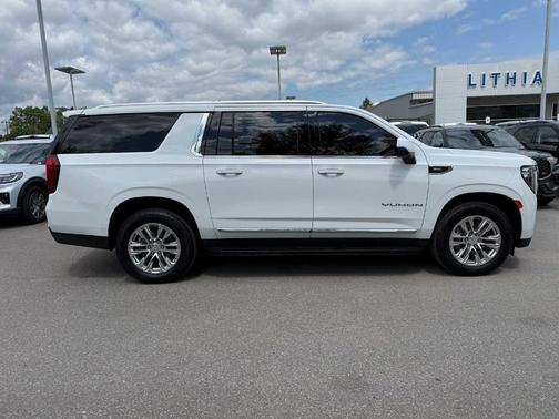 2021 GMC Yukon XL SLT