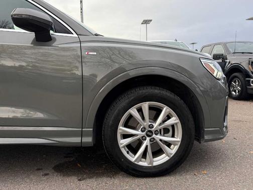 2023 Audi Q3 45 S line Premium