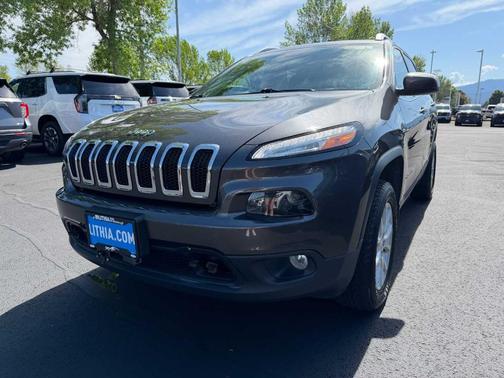 Granite Crystal Clearcoat Metallic 2017 Jeep Cherokee Latitude