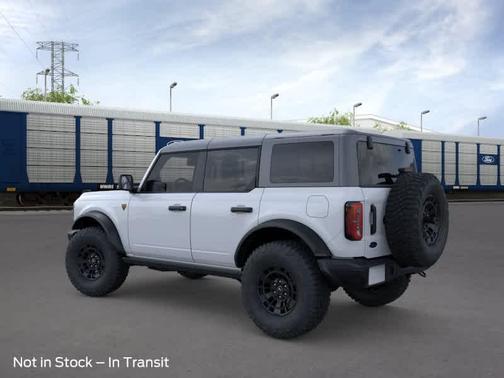 Oxford White 2026 Ford Bronco Badlands