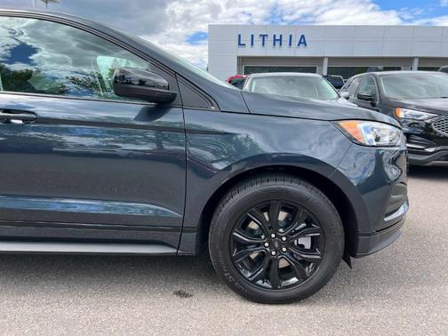 2024 Ford Edge SE