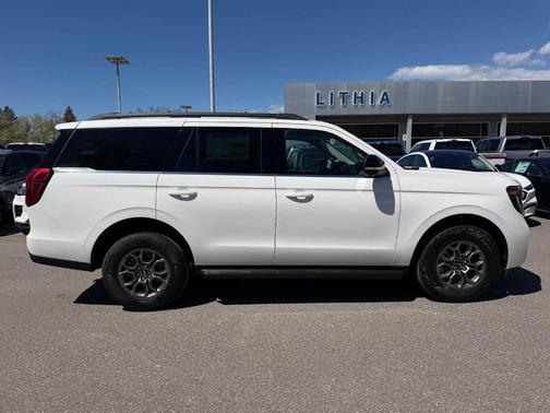 Star White 2026 Ford Expedition Active