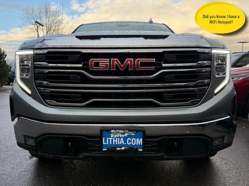 2024 GMC Sierra 1500 SLT