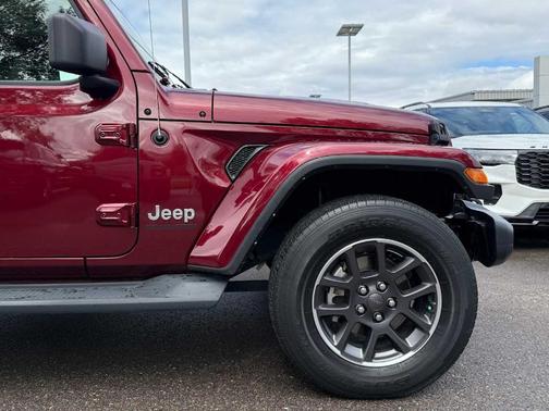 2021 Jeep Gladiator Overland