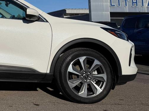 2025 Ford Escape Platinum