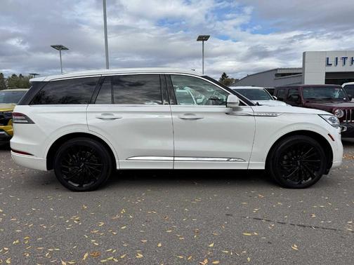 2022 Lincoln Aviator Reserve AWD