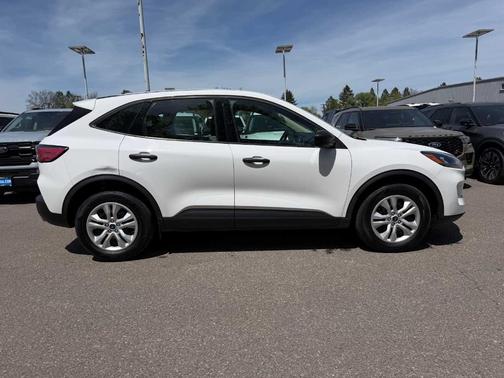 Oxford White 2020 Ford Escape S