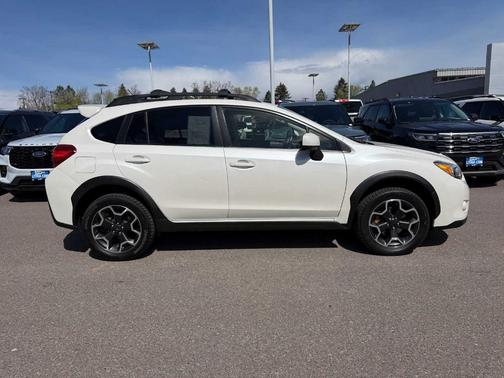 Satin White Pearl 2014 Subaru XV Crosstrek 2.0i Limited