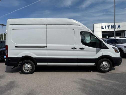 2022 Ford Transit-350 Base