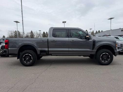 2025 Ford F-350 Lariat Super Duty