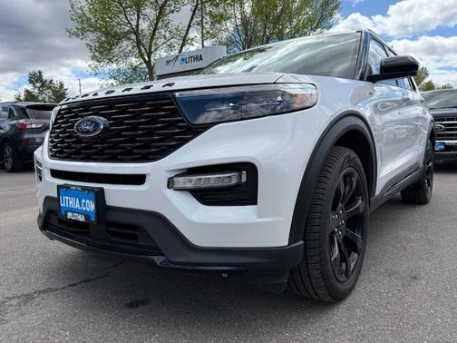 2023 Ford Explorer ST-Line