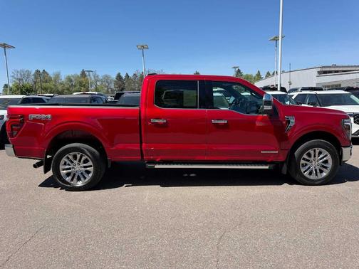 Rapid Red Metallic Tinted Clearcoat 2025 Ford F-150 Lariat
