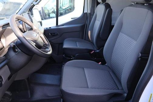 2026 Ford Transit-250 148 WB Medium Roof Cargo