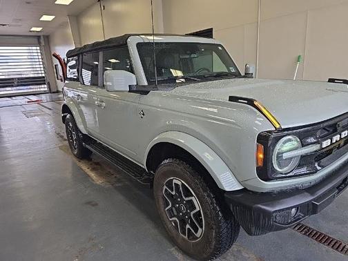 CACTUS GRAY 2021 Ford Bronco OUTER BANKS