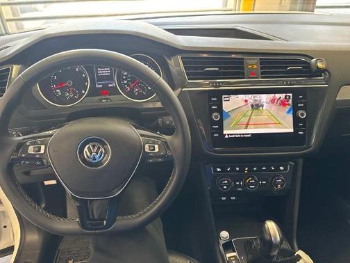 Pure White 2021 Volkswagen Tiguan 2.0T SE