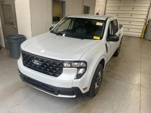 SPACE WHITE METALLIC 2025 Ford Maverick XLT