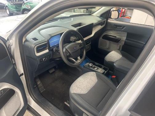 SPACE WHITE METALLIC 2025 Ford Maverick XLT