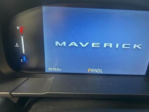 SPACE WHITE METALLIC 2025 Ford Maverick XLT