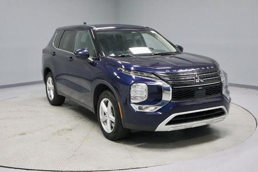 2022 Mitsubishi Outlander SE