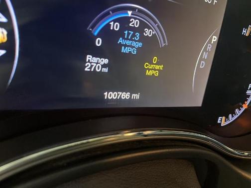 2020 Jeep Grand Cherokee LAREDO