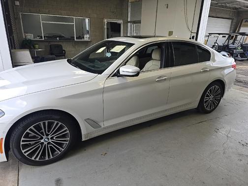 2017 BMW 540 i xDrive