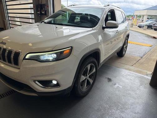 Bright White Clearcoat 2020 Jeep Cherokee LIMITED