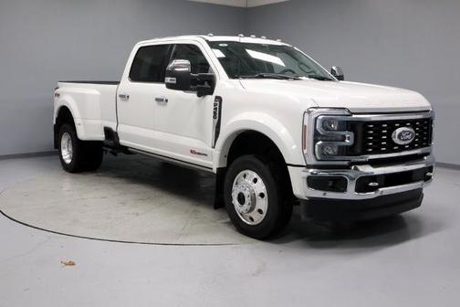 2024 Ford F-450 LARIAT DRW