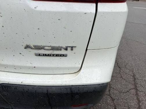 Crystal White Pearl 2023 Subaru Ascent LIMITED 7-PASSENGER