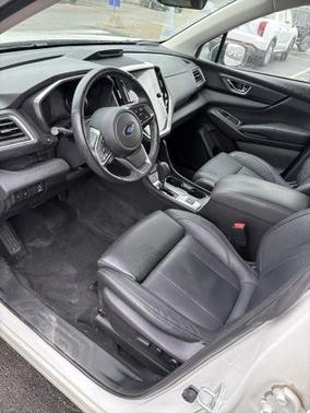 Crystal White Pearl 2023 Subaru Ascent LIMITED 7-PASSENGER